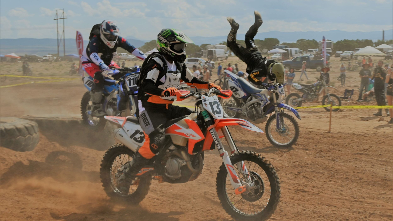 BMRC □ BORDER MOTOR RACING CLUB グリルバッジ